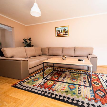 Spacious & Modern Apartments- Old Town Сараєво Екстер'єр фото