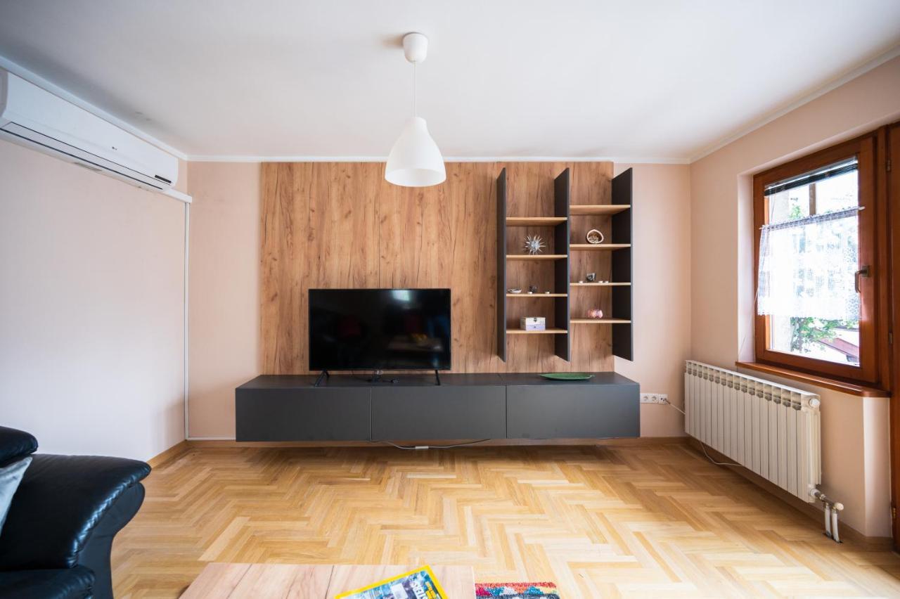 Spacious & Modern Apartments- Old Town Сараєво Екстер'єр фото