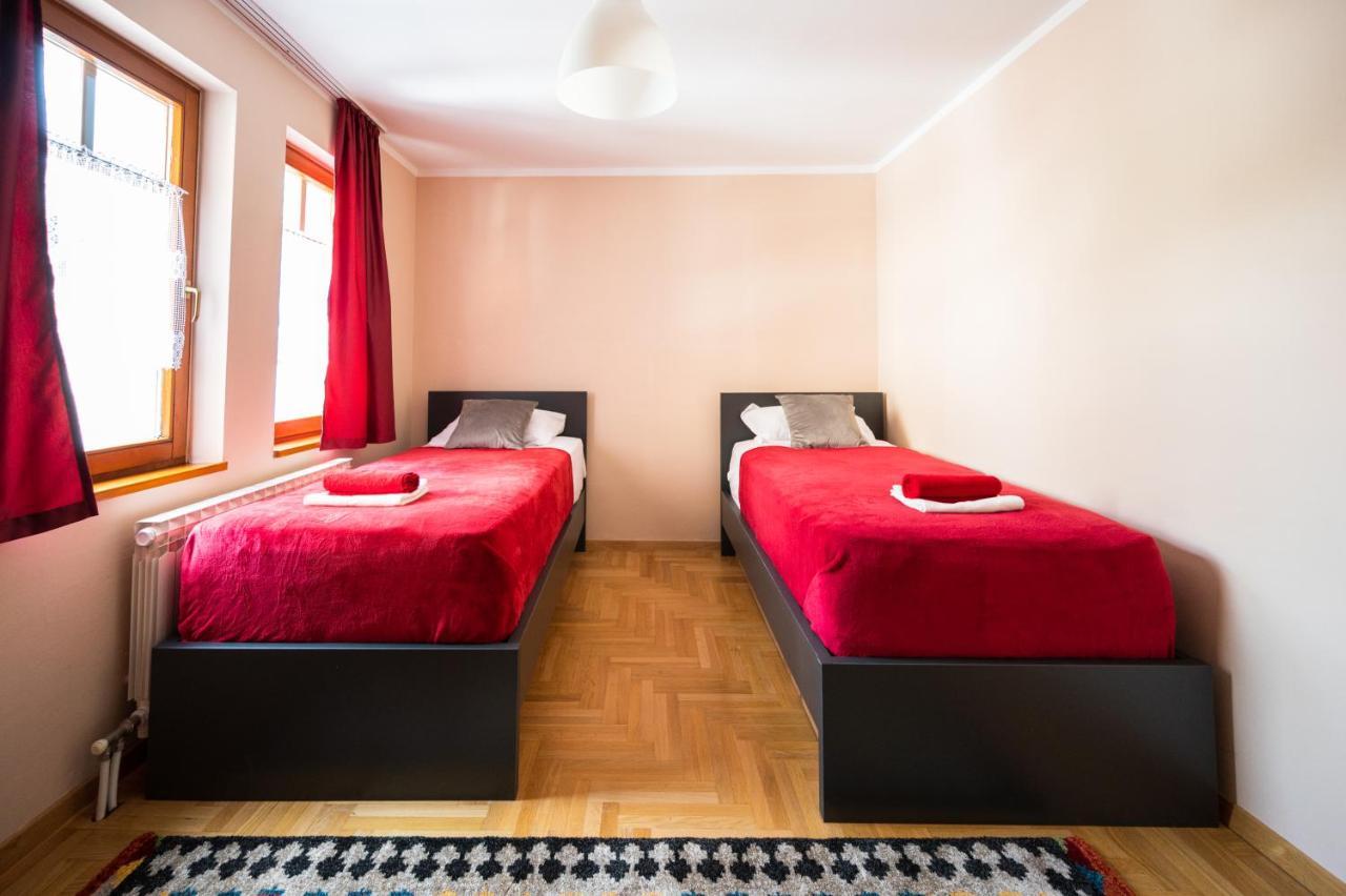 Spacious & Modern Apartments- Old Town Сараєво Екстер'єр фото