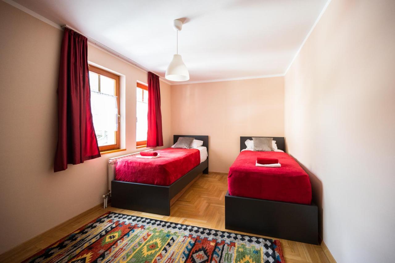 Spacious & Modern Apartments- Old Town Сараєво Екстер'єр фото