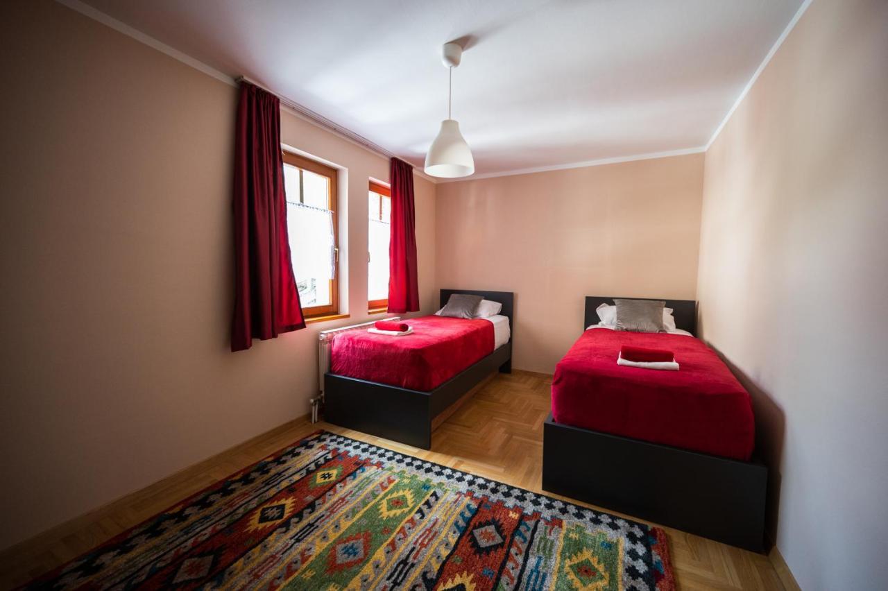 Spacious & Modern Apartments- Old Town Сараєво Екстер'єр фото