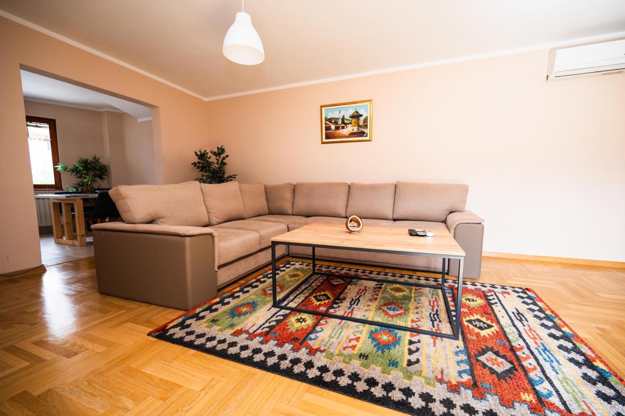 Spacious & Modern Apartments- Old Town Сараєво Екстер'єр фото