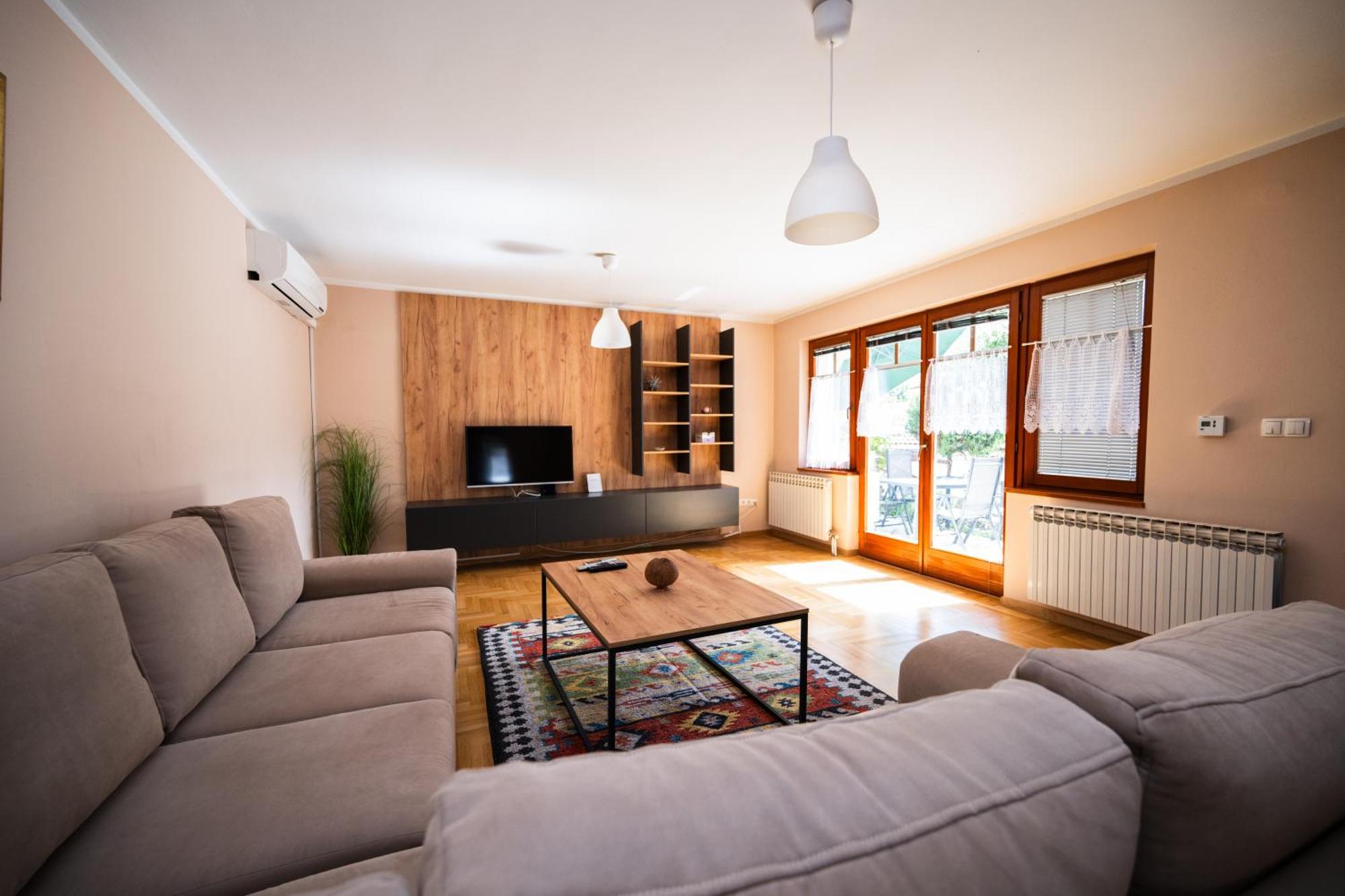 Spacious & Modern Apartments- Old Town Сараєво Екстер'єр фото